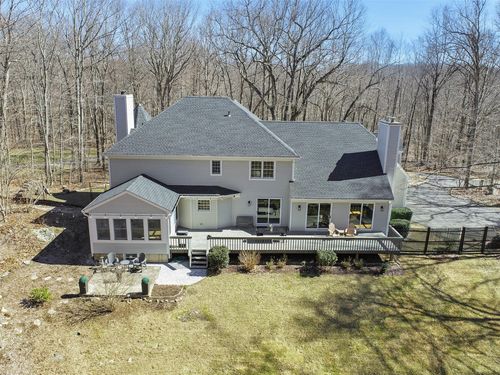 31 Major Tallmadge Ln, Pound Ridge, NY, 10576-1514 | Card Image