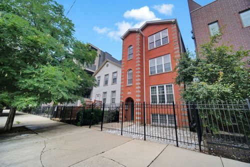 1214 W Ohio Street, Chicago, IL, 60642 | Card Image