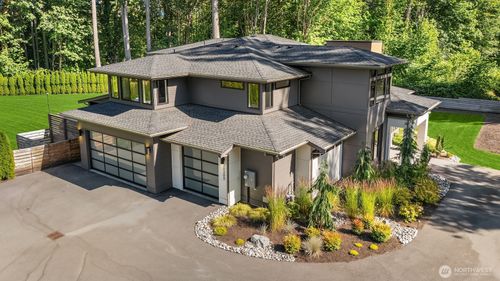 20300 166th Ave Ne, Woodinville, WA, 98072-7087 | Card Image