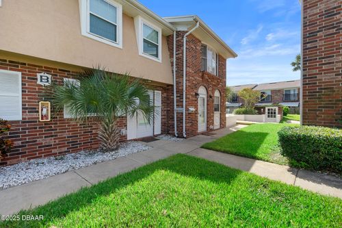 b060-2200 S Palmetto Ave, South Daytona, FL, 32119-3089 | Card Image
