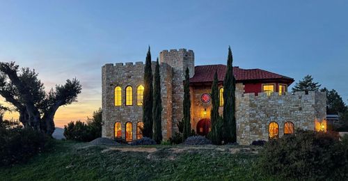 17035 Bohlman Rd, Saratoga, CA, 95070-9606 | Card Image