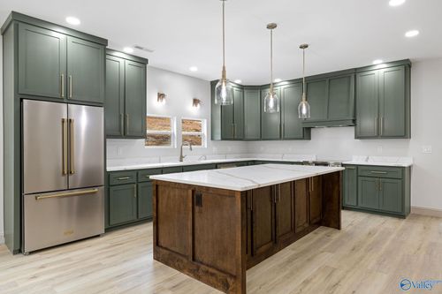 2092 Browns Valley Rd, Guntersville, AL, 35976 | Card Image