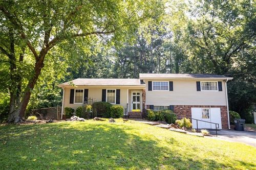 1050 Tanglewood Trl, Woodstock, GA, 30189-3646 | Card Image