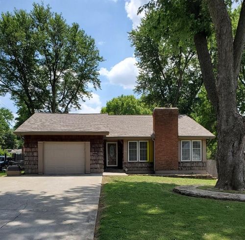 10007 E 35th Terrace S, Independence, MO, 64052 | Card Image