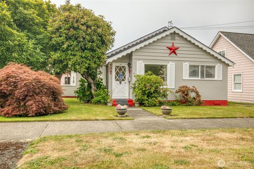 106 W Emerson Ave, Hoquiam, WA, 98550-1610 | Card Image