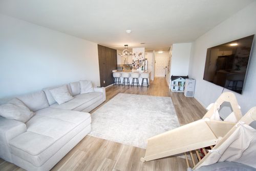 4050 W Rivers Edge Cir, Brown Deer, WI, 53209-1164 | Card Image