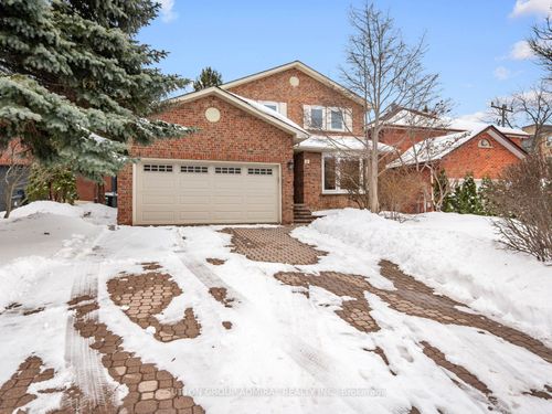 3 Larksong Court, North York, ON, M4A2T5 | Card Image