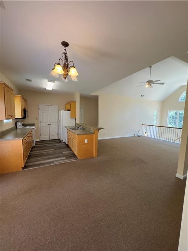 118 Pointe Cir, Townhouse with 2 bedrooms, 3 bathrooms and null parking in Dahlonega GA | Image 5
