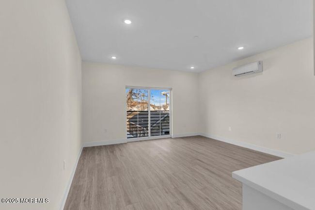 215 - 19 Carr Ave, Condo with 1 bedrooms, 1 bathrooms and null parking in Keansburg NJ | Image 4
