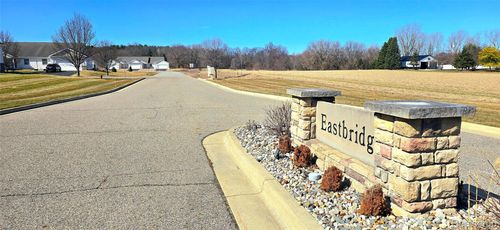 4010 Eastbridge Circle Rd, Stockbridge, MI, 49285-8500 | Card Image