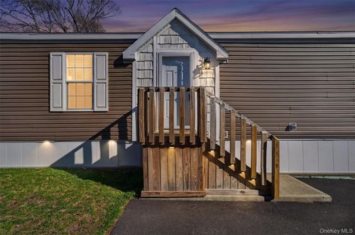 34 Windward Way, Stony Point, NY, 10980-1670 | Card Image