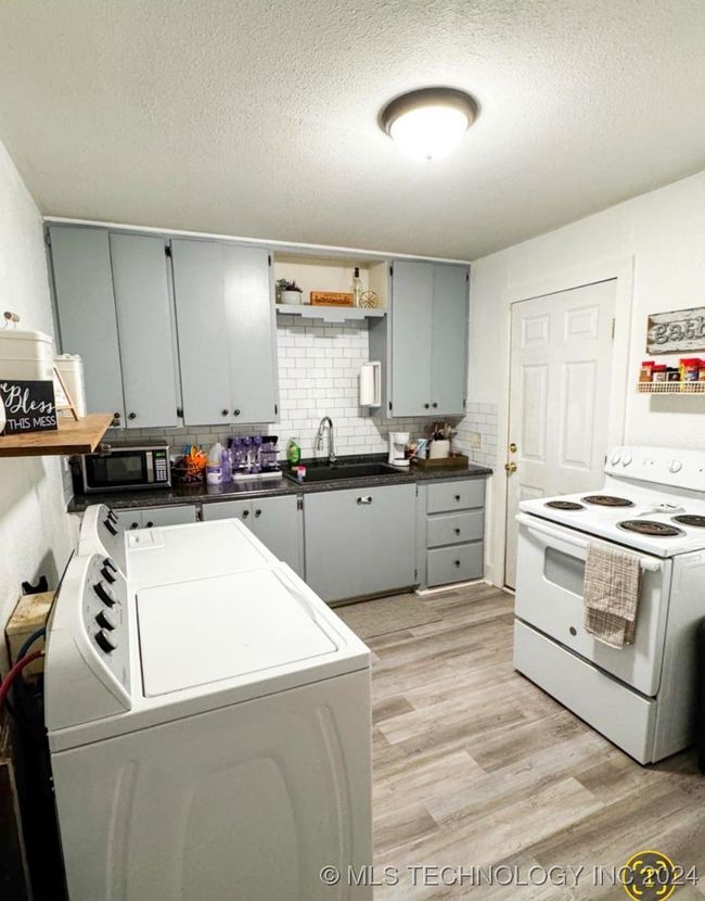 2021 N 15 Th St, House other with 2 bedrooms, 1 bathrooms and null parking in McAlester OK | Image 5
