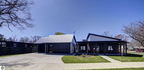 604 Lake Avenue, Traverse City, MI, 49684 | Card Image