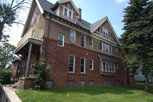 1002 S 22nd St, Milwaukee, WI, 53204-1934 | Card Image