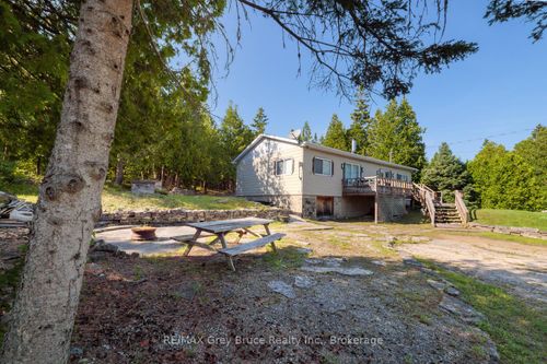 68 Tamarac Rd, Stokes Bay, ON, N0H2M0 | Card Image