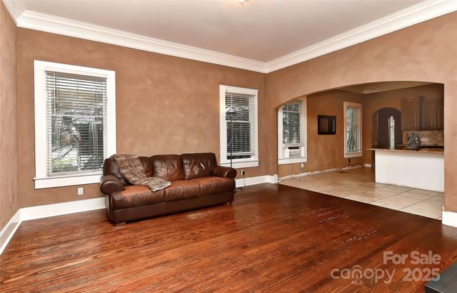 Family Room | Image 23