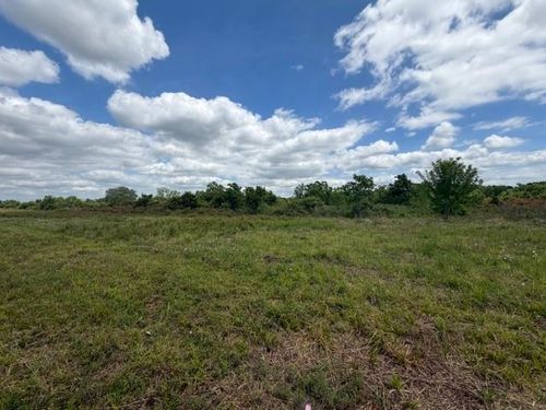 1711 County Road 773, Angleton, TX, 77515 | Card Image