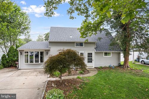 29 Crabtree Dr, LEVITTOWN, PA, 19055-1615 | Card Image