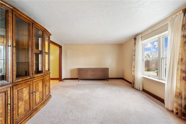 207 Shaffer Ave, House other with 3 bedrooms, 2 bathrooms and 2 parking in Elizabeth PA | Image 7