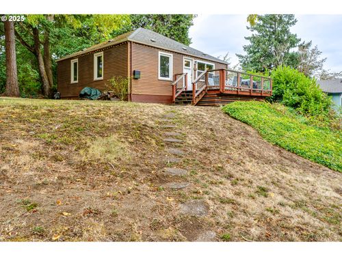 518 23rd Ave, Eugene, OR, 97405-2636 | Card Image