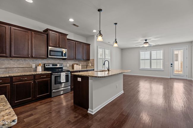 Kitchen | Image 9