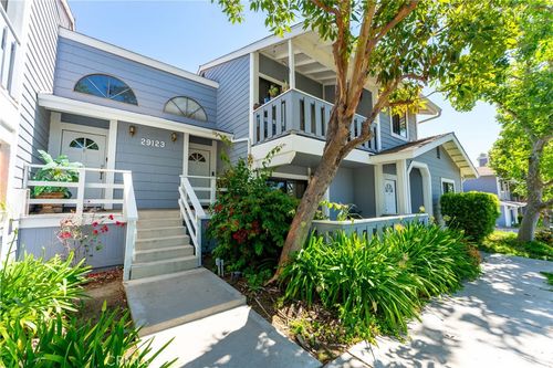 c-29123 Thousand Oaks Blvd, Agoura Hills, CA, 91301-5707 | Card Image