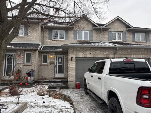 55-1 Royalwood Crt, Stoney Creek, ON, L8E4Y2 | Card Image