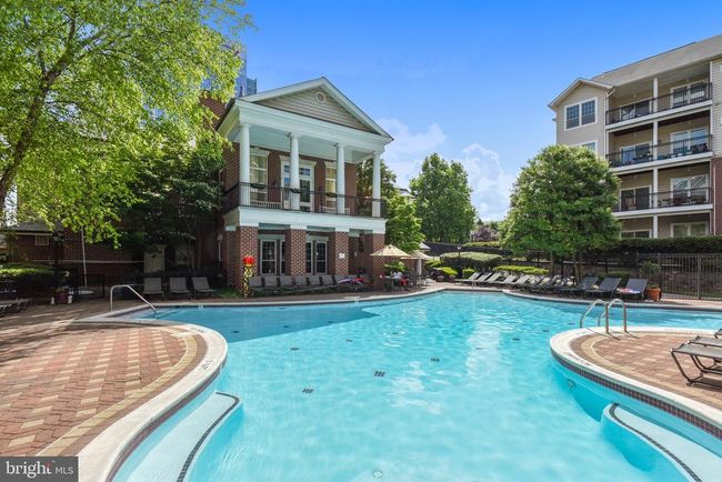 UNIT-1110 - 1601 Spring Gate Dr, Condo with 2 bedrooms, 2 bathrooms and null parking in MCLEAN VA | Image 8