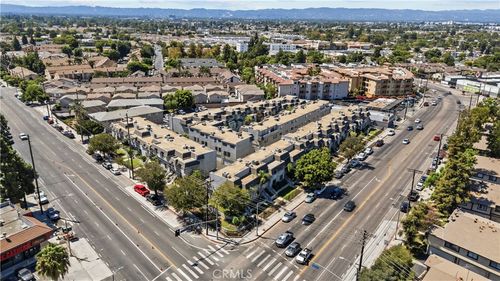 29-14500 Van Nuys Blvd, Panorama City, CA, 91402-1164 | Card Image