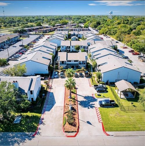 apt-208-420 Garland Dr, Lake Jackson, TX, 77566-6256 | Card Image
