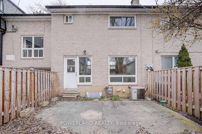 4 - 8 Liszt Gate, Condo with 3 bedrooms, 2 bathrooms and 1 parking in Toronto ON | Image 21