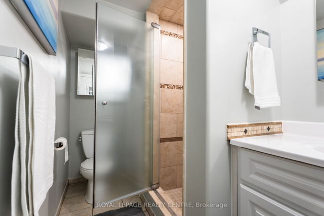 110 Simmons Blvd, House attached with 6 bedrooms, 3 bathrooms and 4 parking in Brampton ON | Image 29