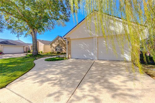 7027 Brockington Dr, Katy, TX, 77494-7001 | Card Image