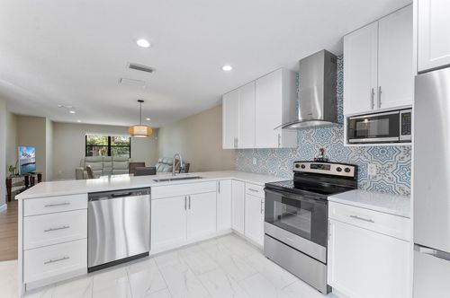 319 Elmira Ct, Royal Palm Beach, FL, 33411-1533 | Card Image