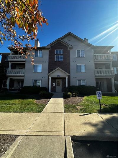 208 - 1720 Waterstone Boulevard, Condo with 3 bedrooms, 2 bathrooms and null parking in Miamisburg OH | Image 1