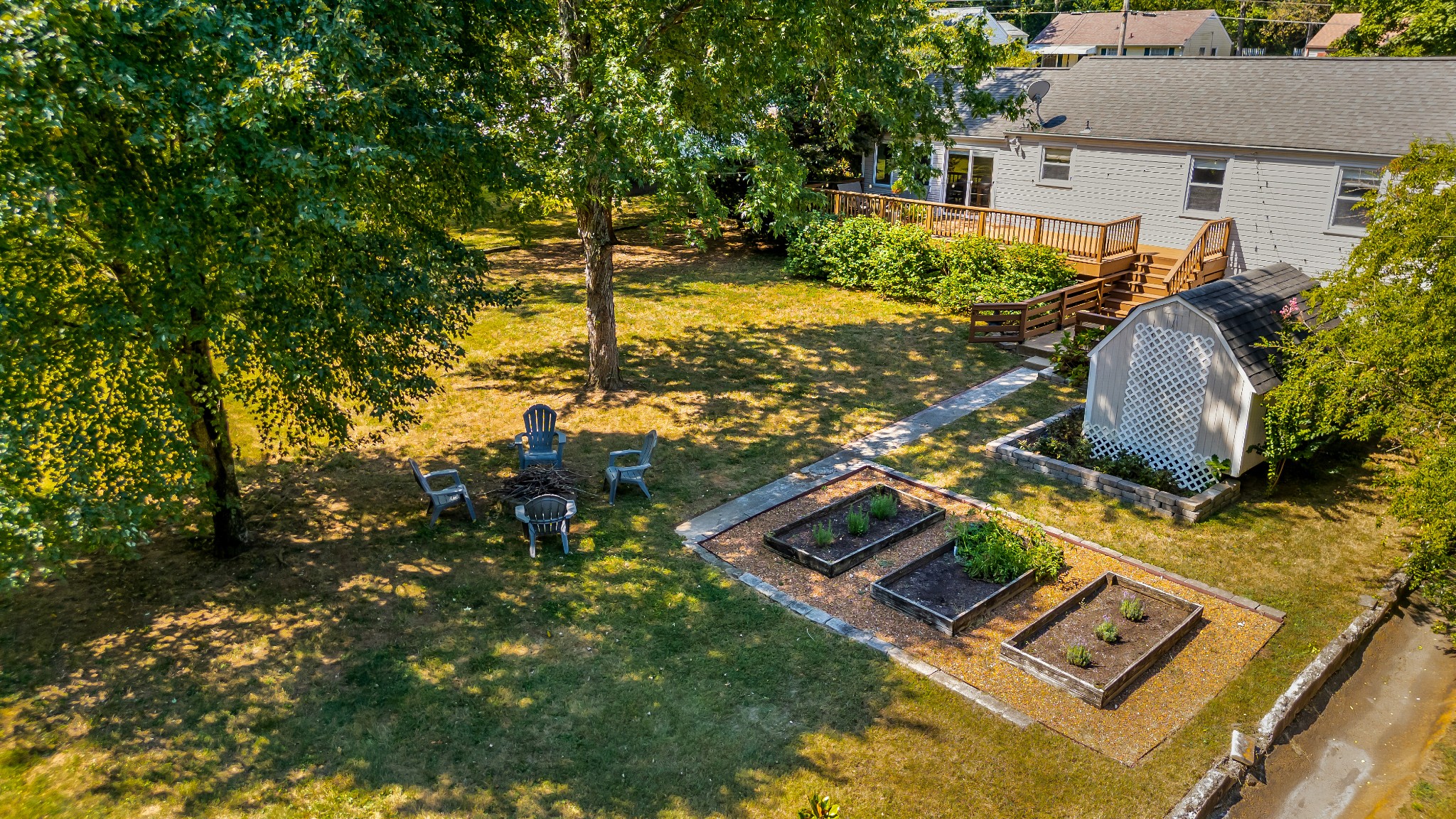Meadowcrest Ln, Nashville, TN 37209