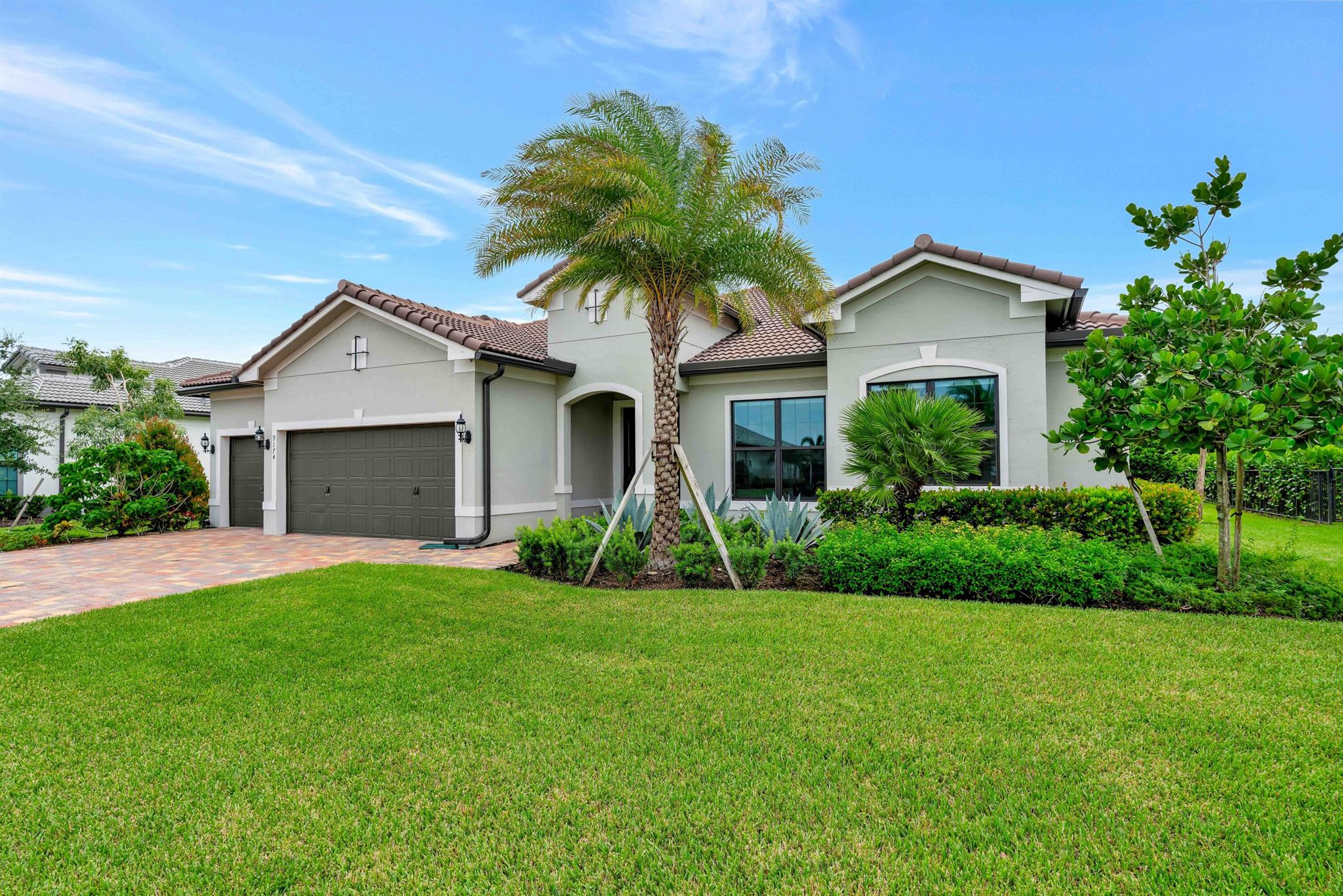Balsamo Dr, Palm Beach Gardens, FL 33412