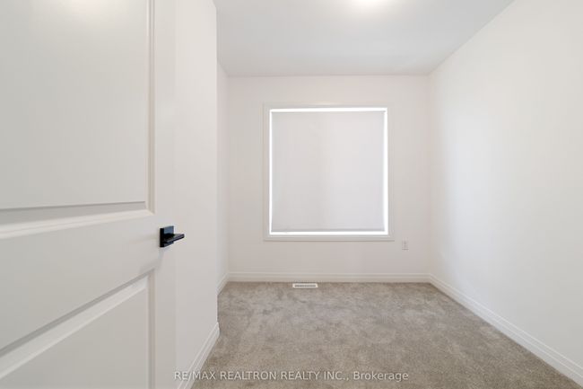 7 Fairlane Ave, House attached with 3 bedrooms, 1 bathrooms and 2 parking in Barrie ON | Image 14