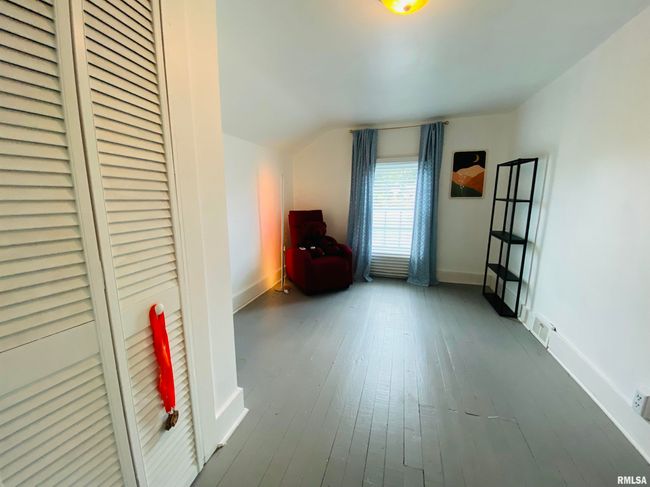245 W Mcclernand Ave, House other with 5 bedrooms, 2 bathrooms and null parking in Shawneetown IL | Image 22