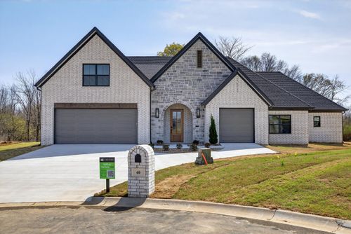 60 Lucia Ln, Maumelle, AR, 72113-7627 | Card Image