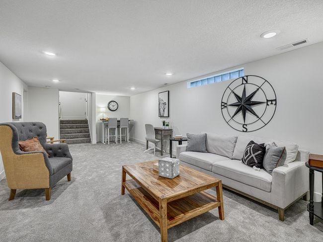 26 - Family Room.jpg | Image 26