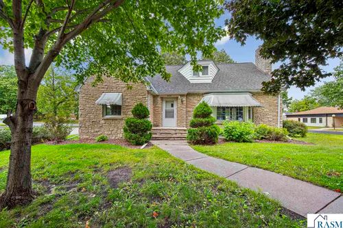358 4th St, Gaylord, MN, 55334-4470 | Card Image