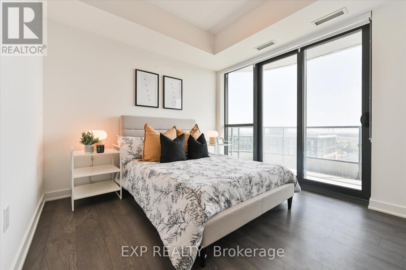 Residential in Vaughan (Maple) 3