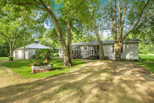 304 1st Ave N, Brownton, MN, 55312-9422 | Card Image