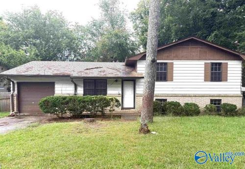 3705 Penny St Sw, Huntsville, AL, 35805-4808 | Card Image