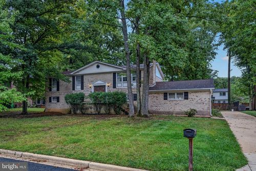 702 Gleneagles Dr, FORT WASHINGTON, MD, 20744-7011 | Card Image