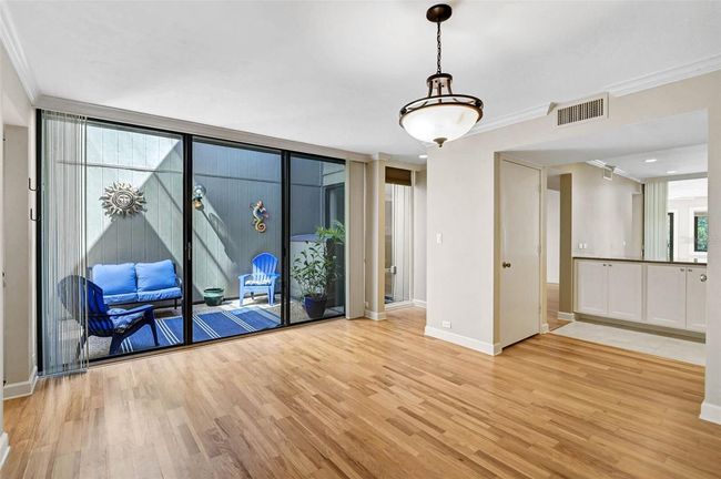 304 Pine Run Dr, Condo with 2 bedrooms, 2 bathrooms and null parking in OSPREY FL | Image 12
