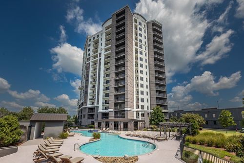apt-506-717 S Riverside Dr, Memphis, TN, 38103-1729 | Card Image