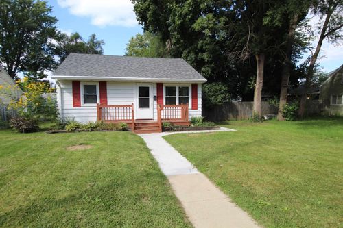 1937 Roosevelt Ave, Beloit, WI, 53511-4952 | Card Image