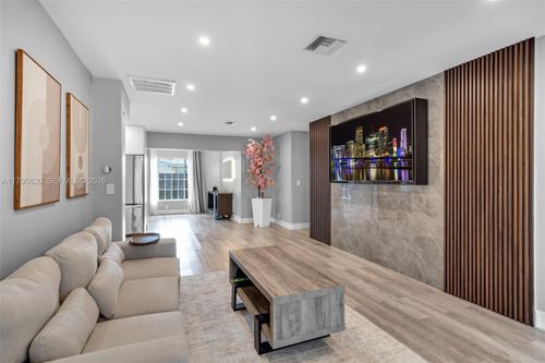 181 Sw 76th Ter, Margate, FL, 33068-1355 | Card Image